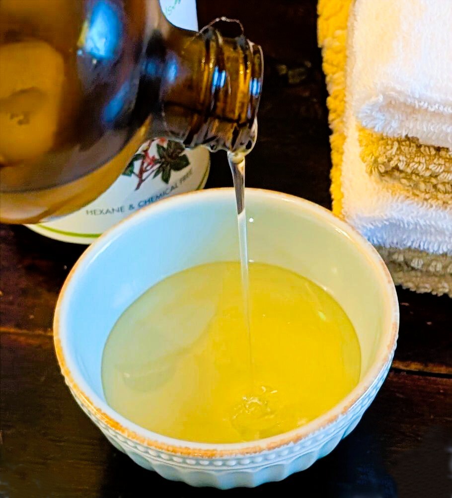 Castor oil in bowl.